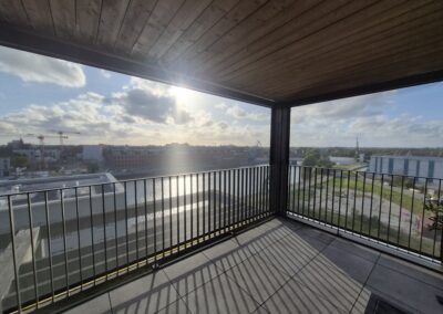 Screens op maat voor bedrijfsgebouw in Gent